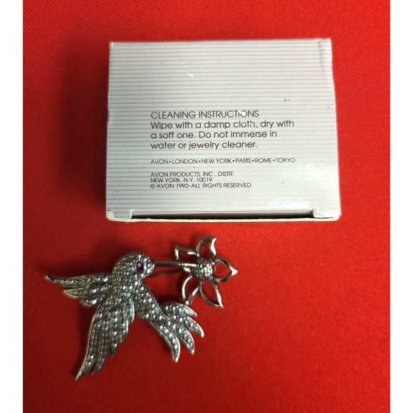 Vintage Avon Fluttering Hummingbird Pin 1992 - Picture 3 of 10